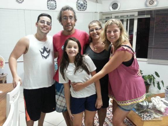 Despedida de Santa Catarina, de Joinville, da tia Wal e dos primos Luis Felipe e Vitoria. Rumo ao Paraná e ao fim dos 1000dias